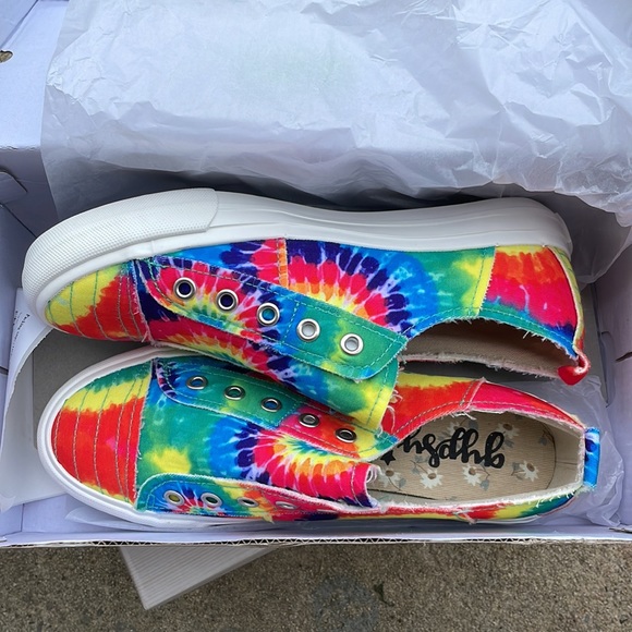 RAINBOW TIE DYE SLIP ON SNEAKER - Picture 3 of 4